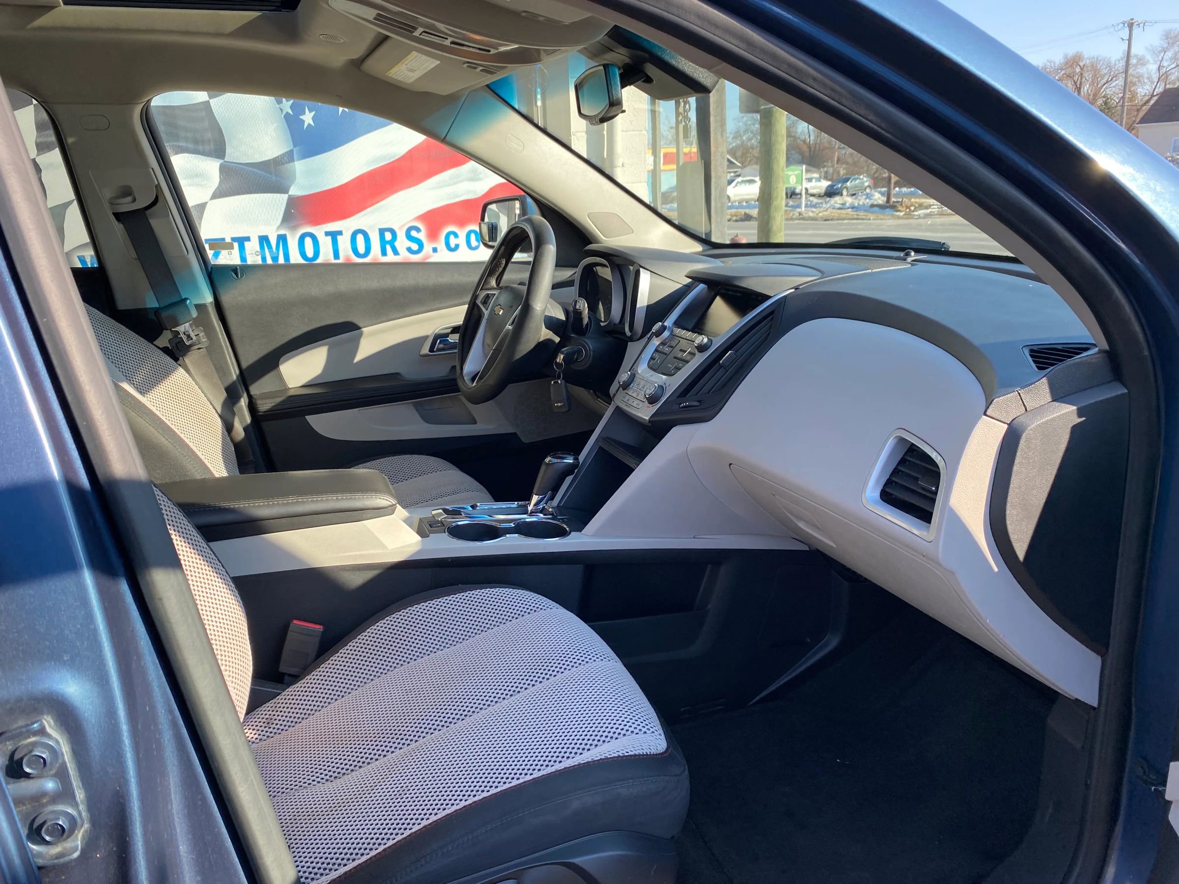 Used 2016 Chevrolet Equinox LT w/ Convenience Package image 12