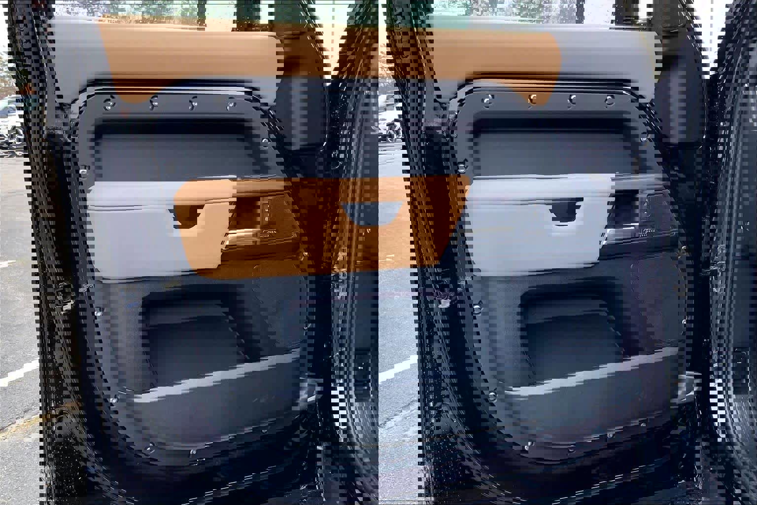 New 2026 Land Rover Defender 110 V8 image 11