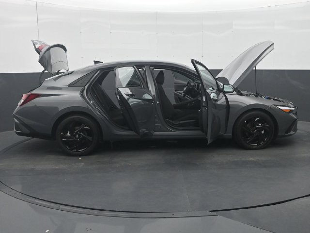 Used 2026 Hyundai Elantra Sport FWD image 47
