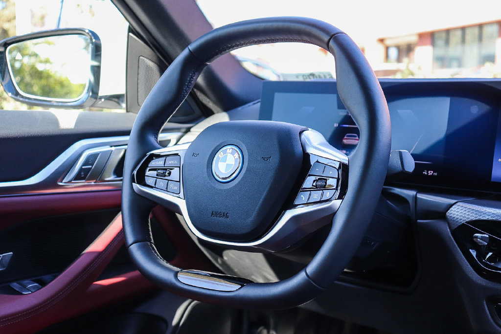 Certified 2025 BMW i4 xDrive40i AWD/4WD image 15
