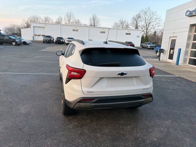New 2026 Chevrolet Trax ACTIV FWD image 11