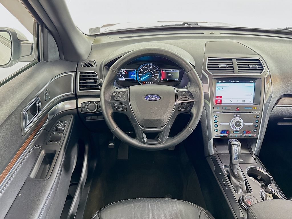 Used 2017 Ford Explorer Limited AWD/4WD image 21