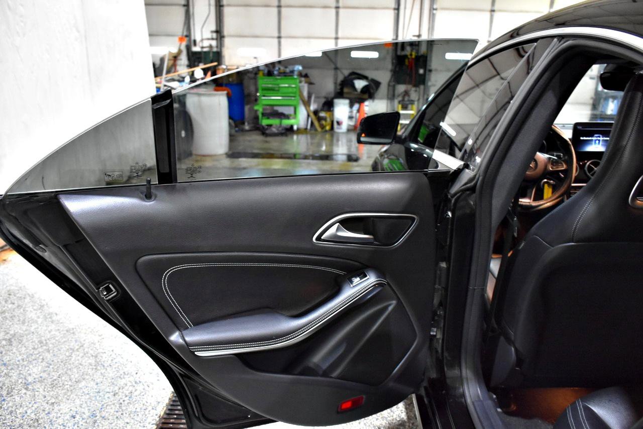 Used 2018 Mercedes-Benz CLA 250 4MATIC image 40