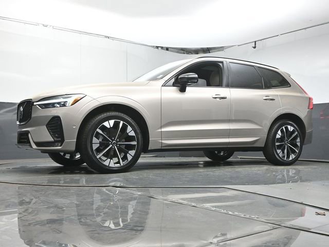 Used 2026 Volvo XC60 B5 Plus w/ Protection Package Premier image 36