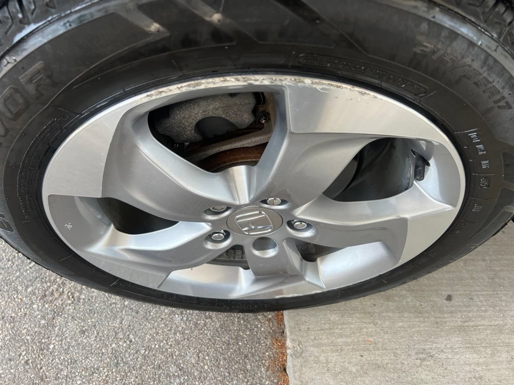 Used 2017 Honda HR-V EX image 40