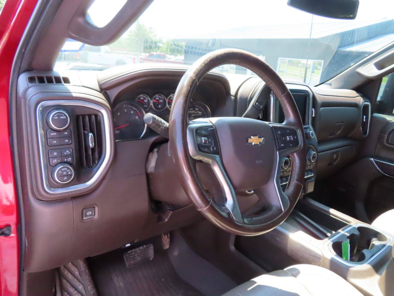 Used 2021 Chevrolet Silverado 3500 LTZ w/ LTZ Plus Package AWD/4WD image 31