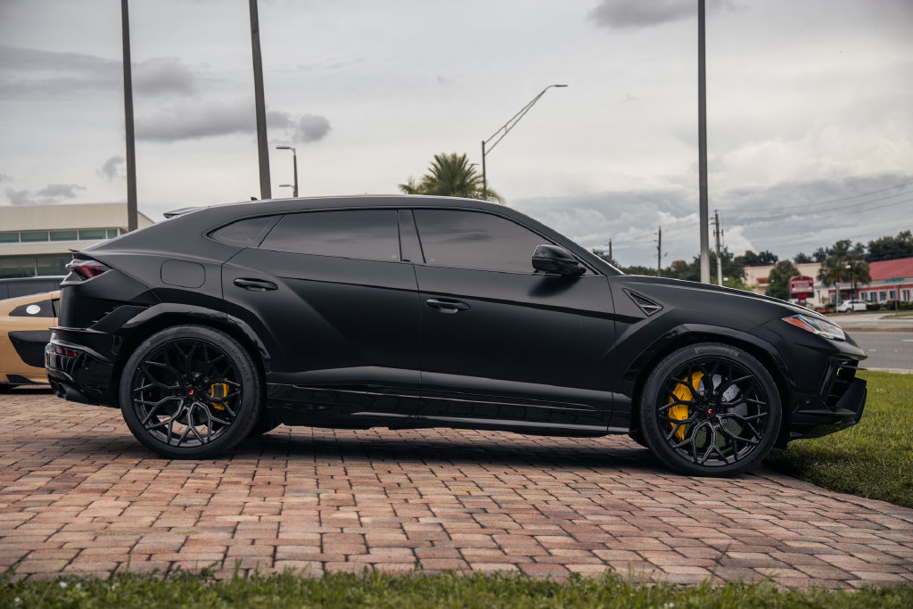 Used 2023 Lamborghini Urus S AWD/4WD image 6