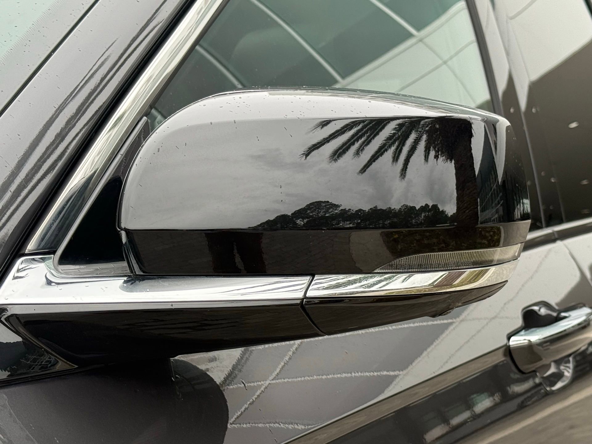 Used 2022 Jeep Grand Cherokee Overland w/ Advanced Protech Group III image 20