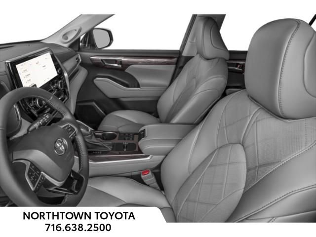 New 2026 Toyota Highlander Platinum image 10