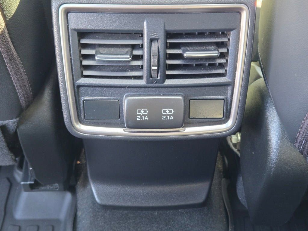 Used 2020 Subaru Forester Limited w/ Popular Package #3 AWD/4WD image 17