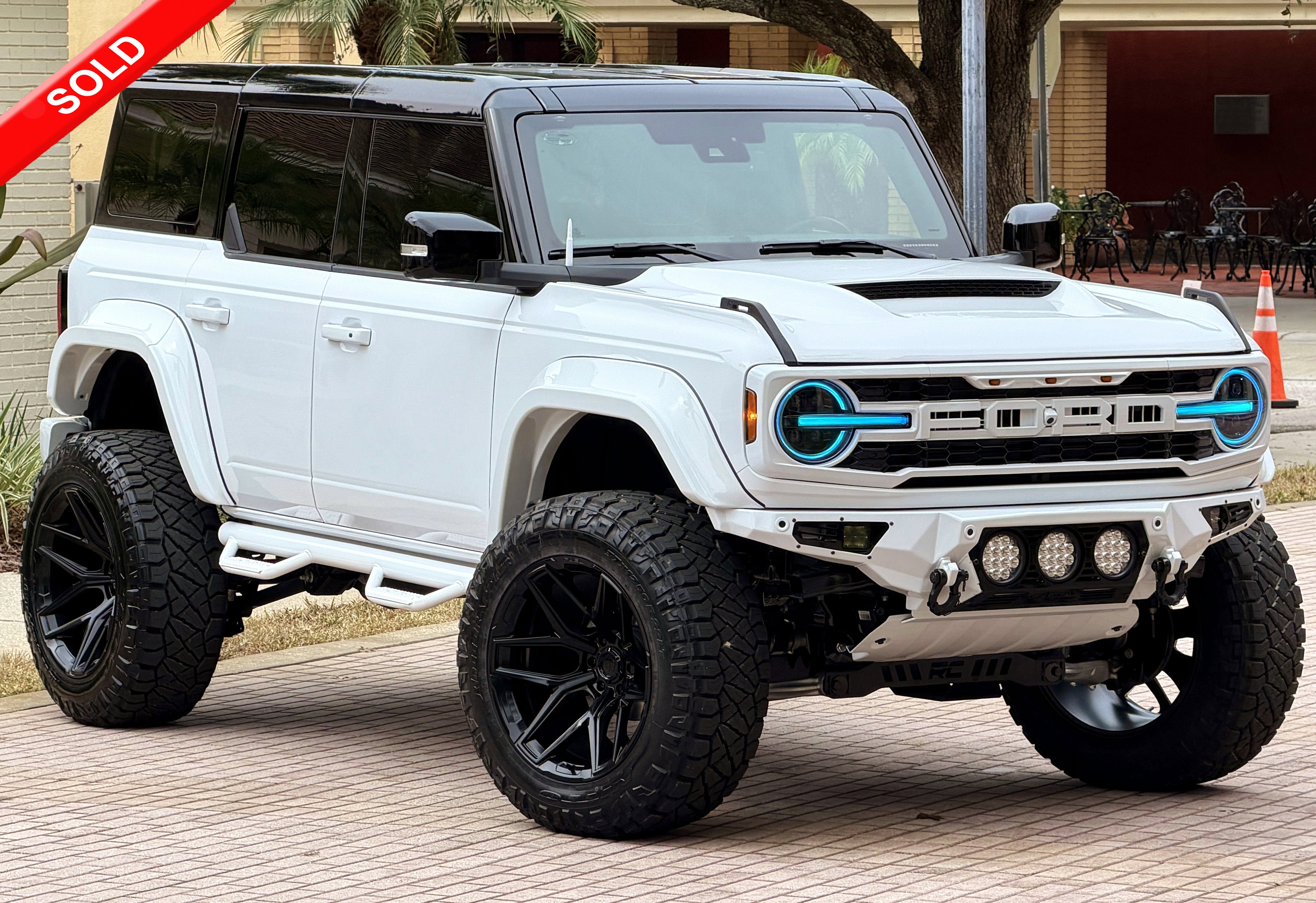 Used 2026 Ford Bronco Outer Banks AWD/4WD image 1