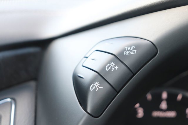 Used 2022 INFINITI QX80 Luxe image 25