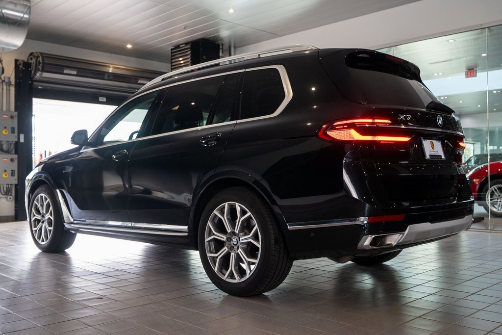 Used 2024 BMW X7 xDrive40i image 4