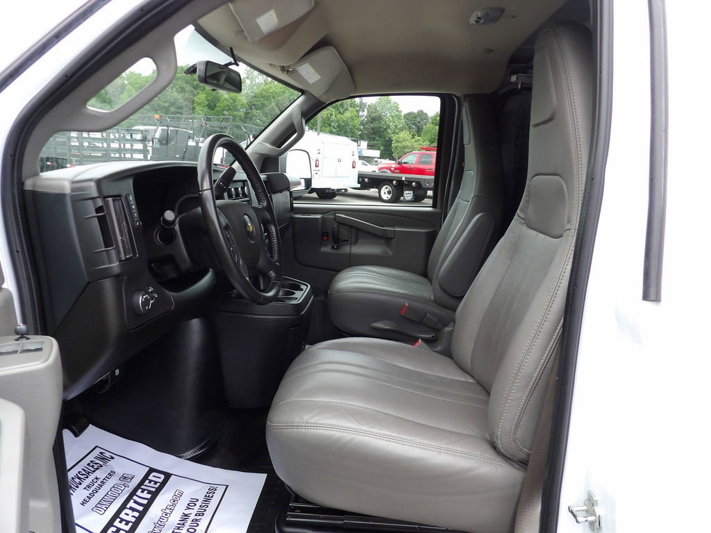 Used 2023 Chevrolet Express 2500 Extended w/ Driver Convenience Package RWD image 17