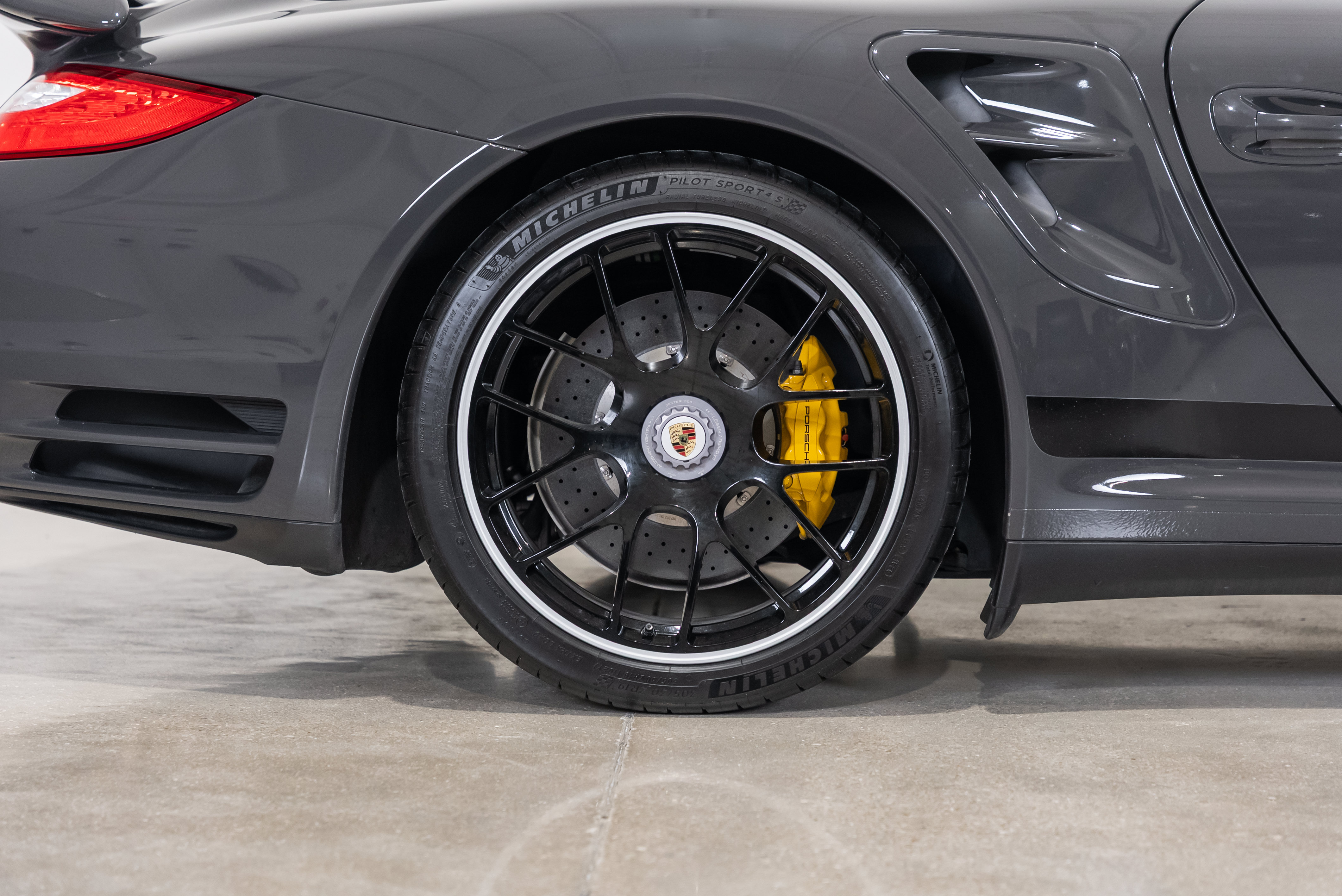 Used 2012 Porsche 911 Edition 918 Spyder AWD/4WD image 89