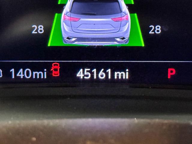 Certified 2022 Buick Envision Avenir w/ Technology Package II image 4