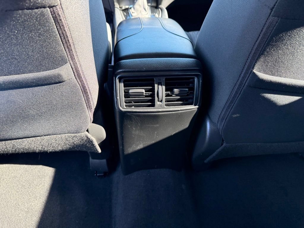 Used 2019 Nissan Rogue SV w/ Premium Package AWD/4WD image 16