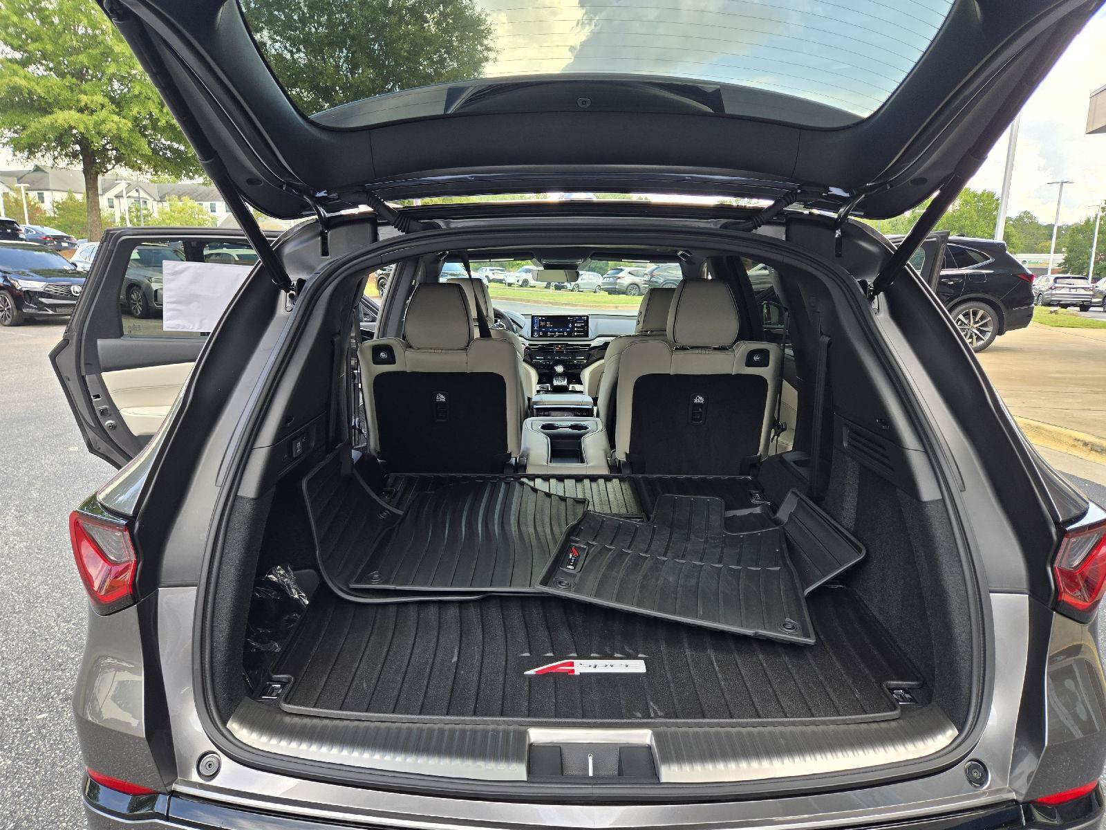 Used 2026 Acura MDX A-Spec w/ Advance Package AWD/4WD image 12