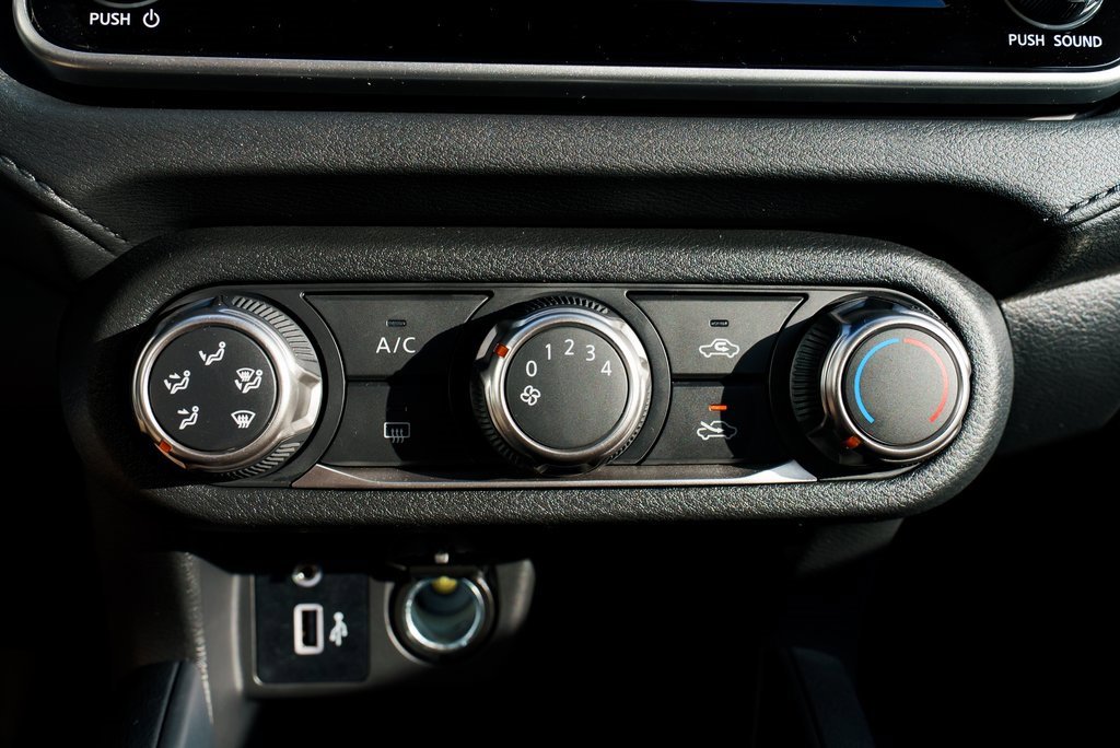 New 2025 Nissan Versa S w/ Trunk Package image 14