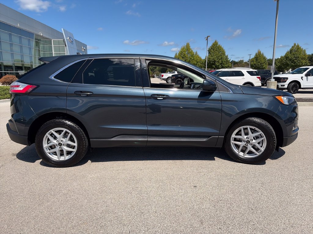 Used 2024 Ford Edge SEL w/ Convenience Package AWD/4WD image 8