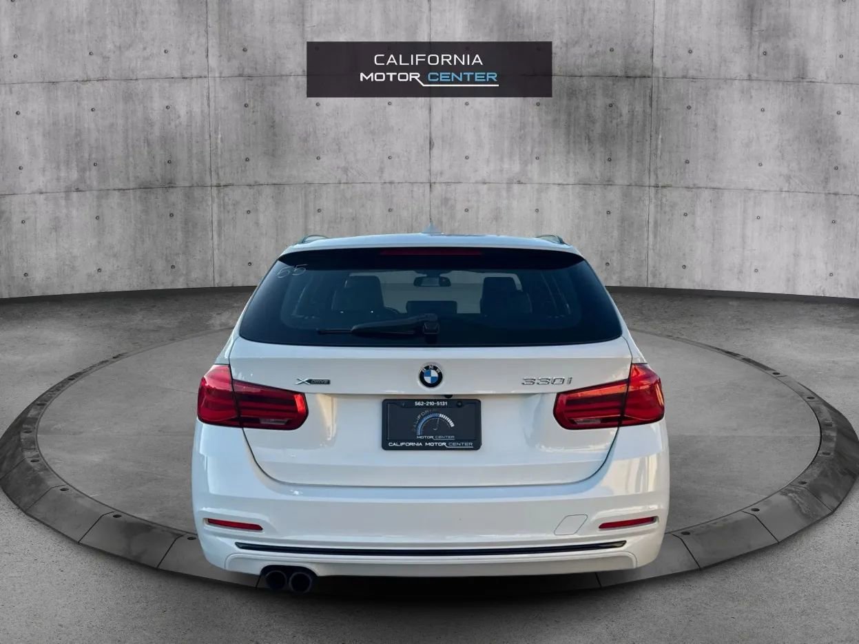Used 2018 BMW 330i xDrive Wagon image 6