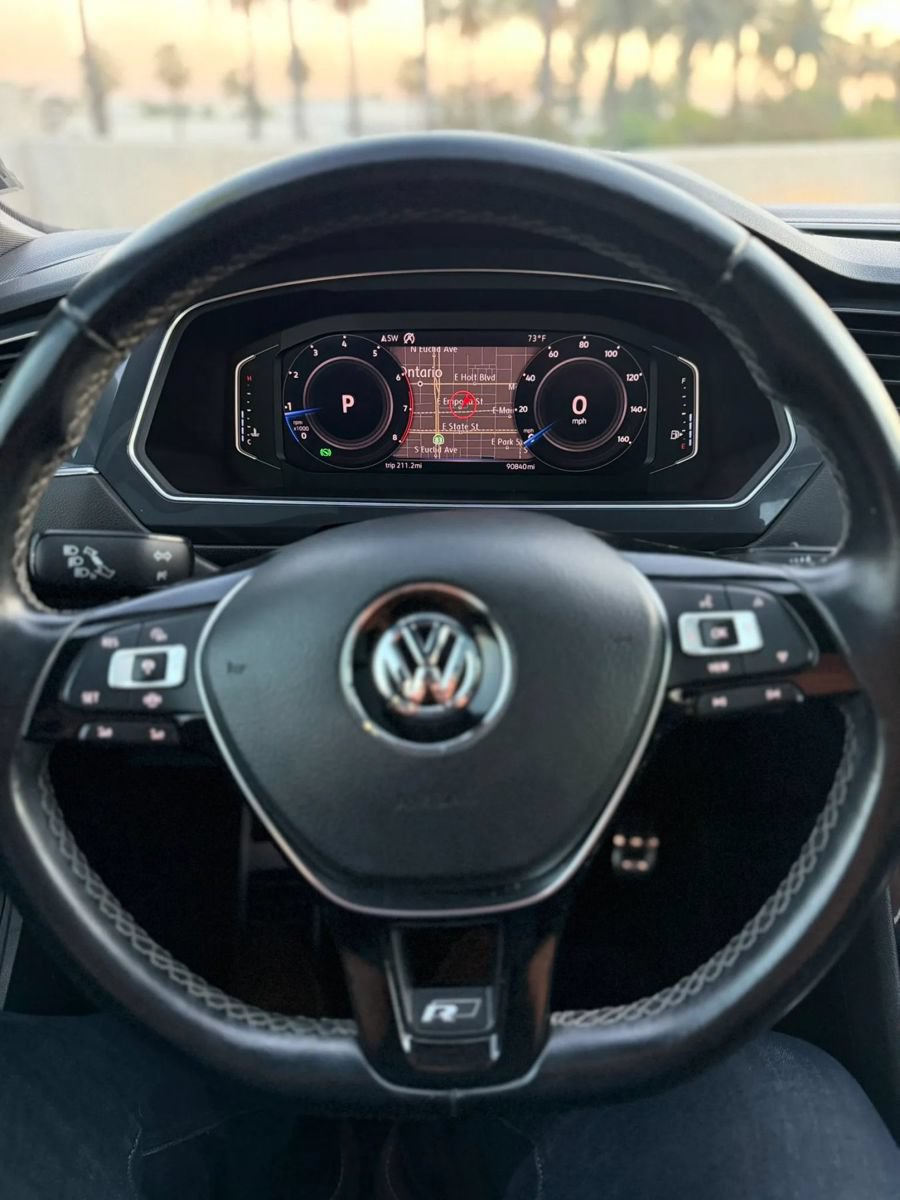Used 2019 Volkswagen Tiguan SEL Premium R-Line FWD image 19