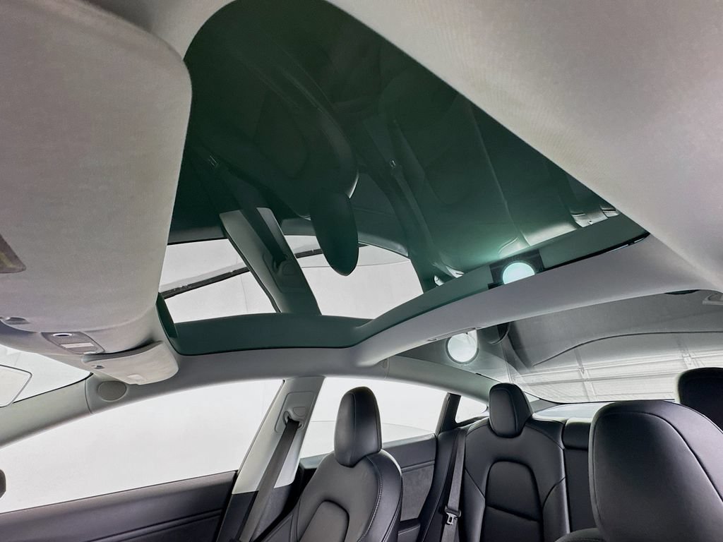 Used 2018 Tesla Model 3 Mid Range RWD image 17