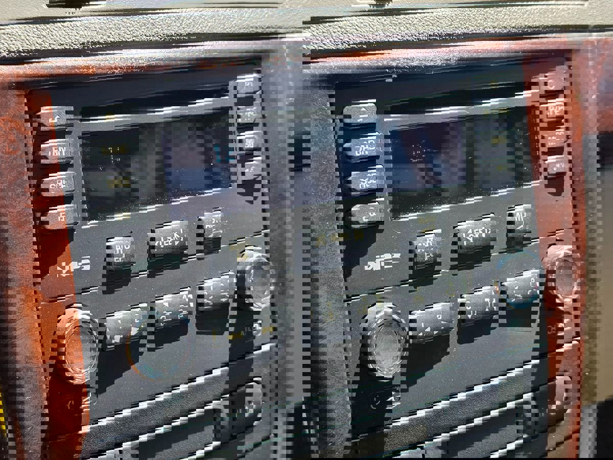 Used 2005 Chevrolet Cobalt LT image 33