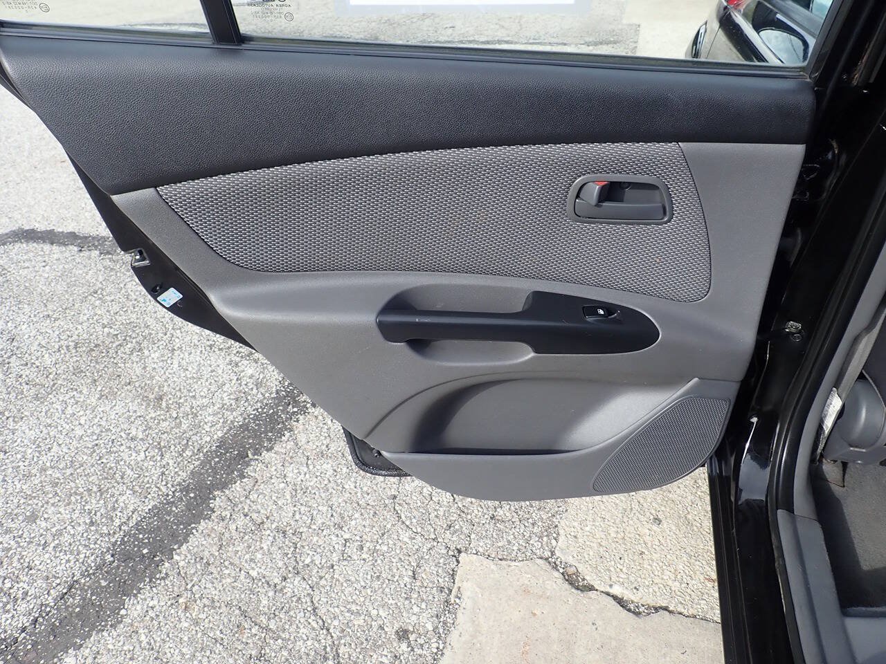 Used 2011 Kia Rio5 w/ Value Pkg FWD image 15