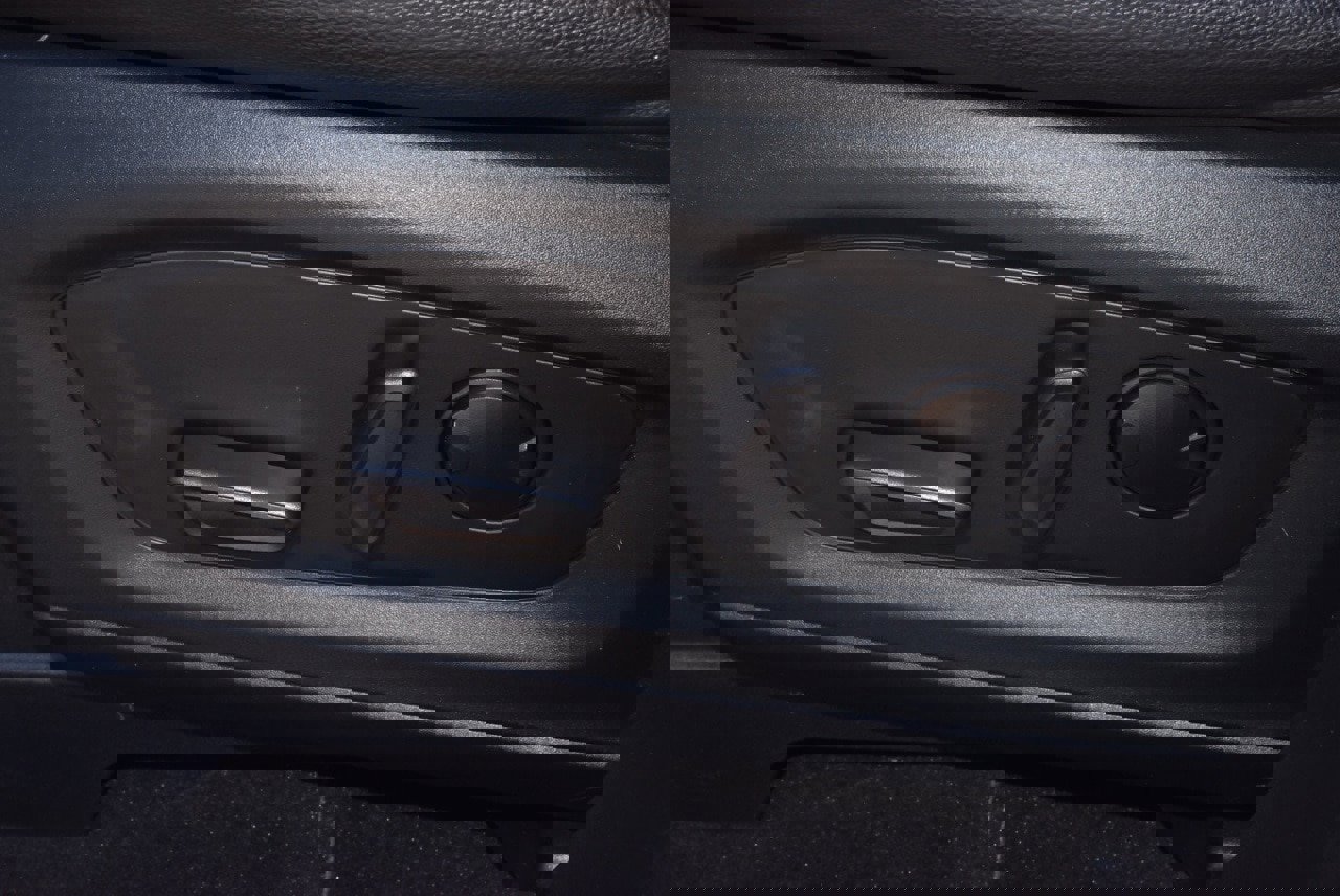 Used 2022 Ford Explorer Limited w/ Limited Technology Package image 38