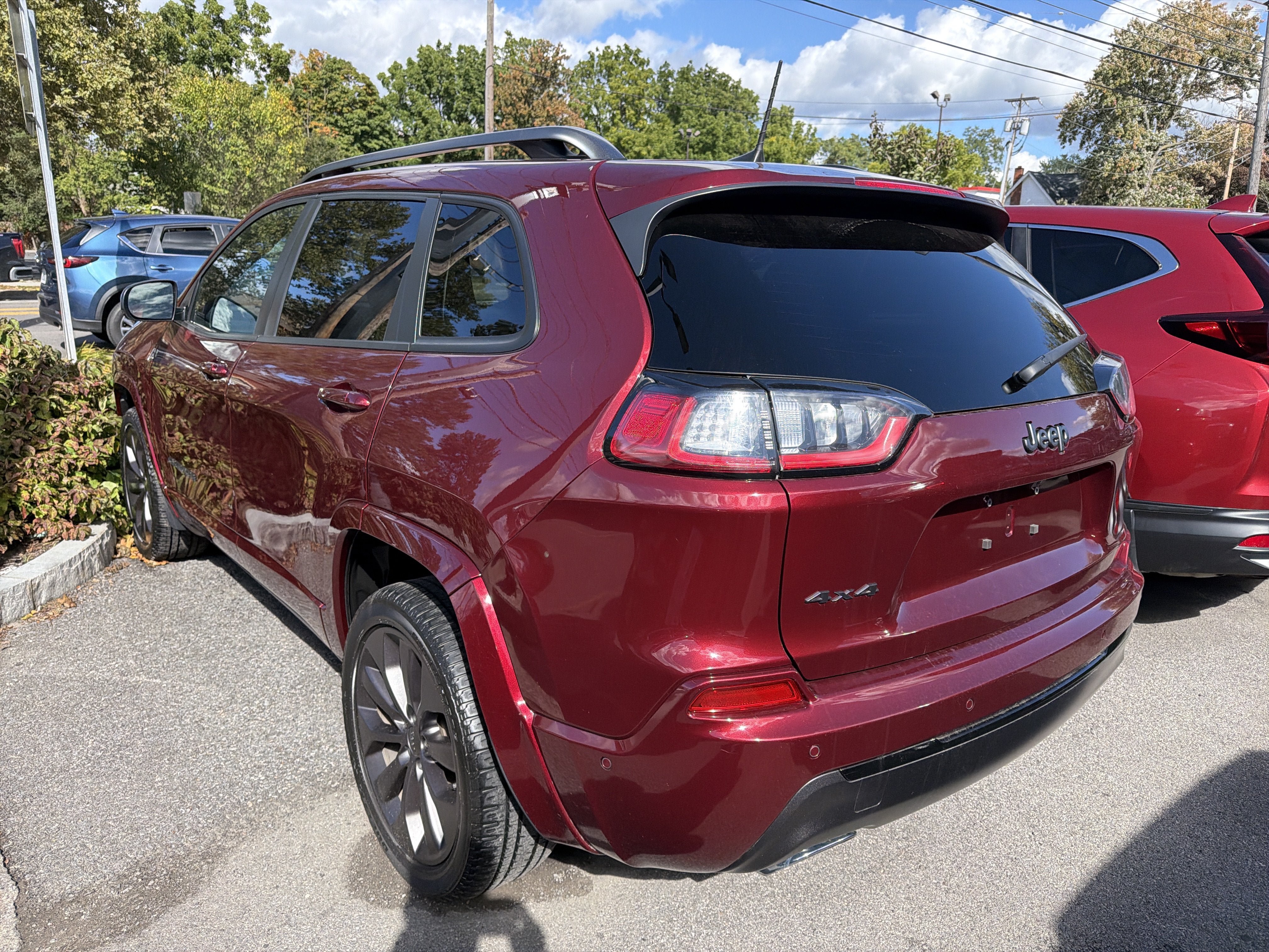 Used 2021 Jeep Cherokee High Altitude AWD/4WD image 6