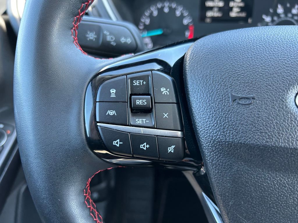 Used 2022 Ford Escape SEL w/ SEL Stealth AWD Package image 19