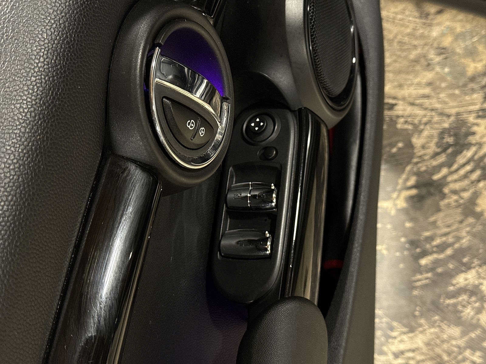Used 2019 MINI Cooper S FWD image 22
