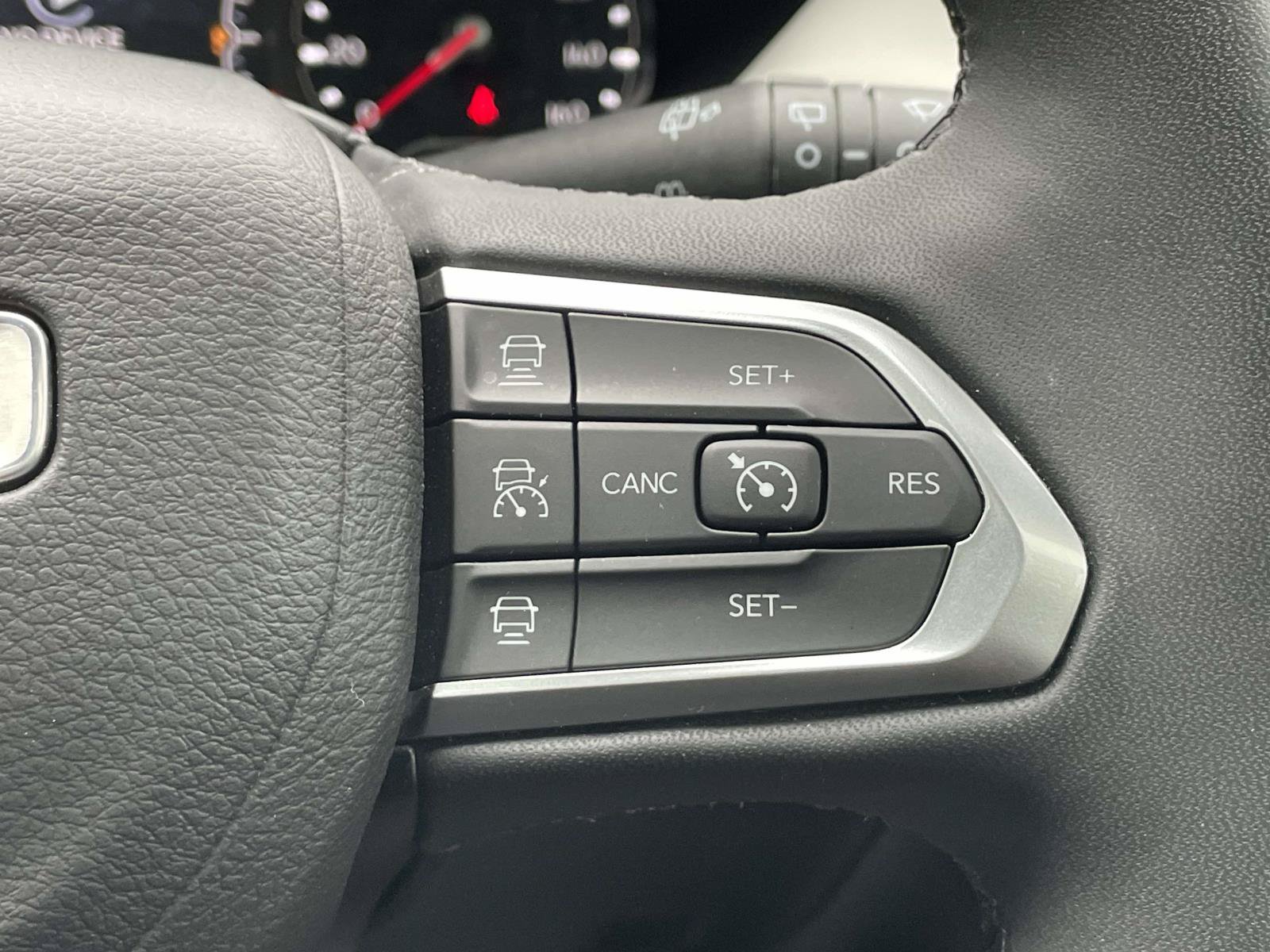 Certified 2024 Jeep Compass Limited w/ Sun and Sound Group AWD/4WD image 25
