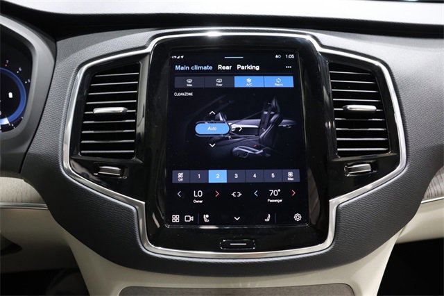 Used 2025 Volvo XC90 B6 Plus w/ Protection Package Premier image 12