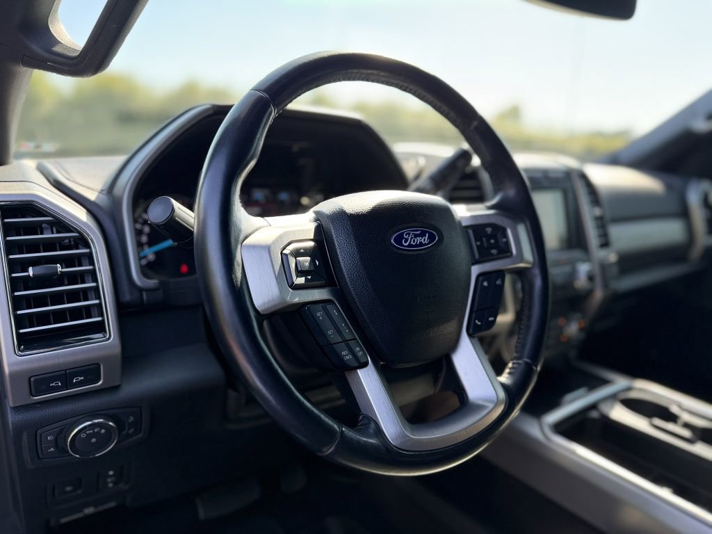 Used 2020 Ford F350 Platinum w/ FX4 Off-Road Package AWD/4WD image 23