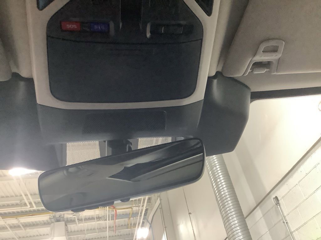 Certified 2025 Subaru Outback Limited image 11