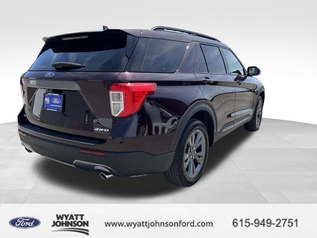 Used 2023 Ford Explorer XLT w/ Equipment Group 202A image 3