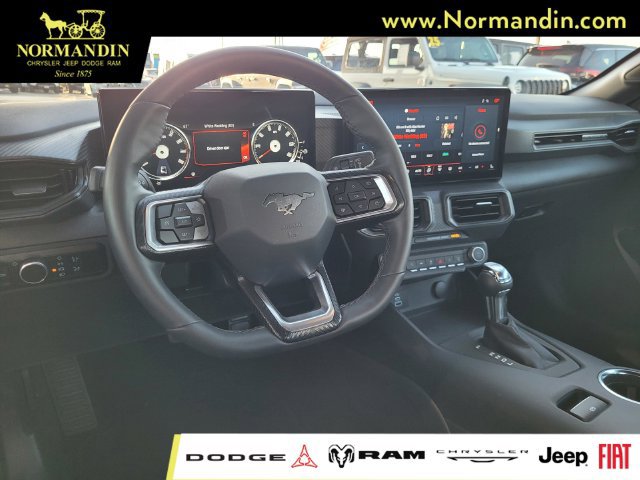 Used 2024 Ford Mustang Coupe RWD image 7