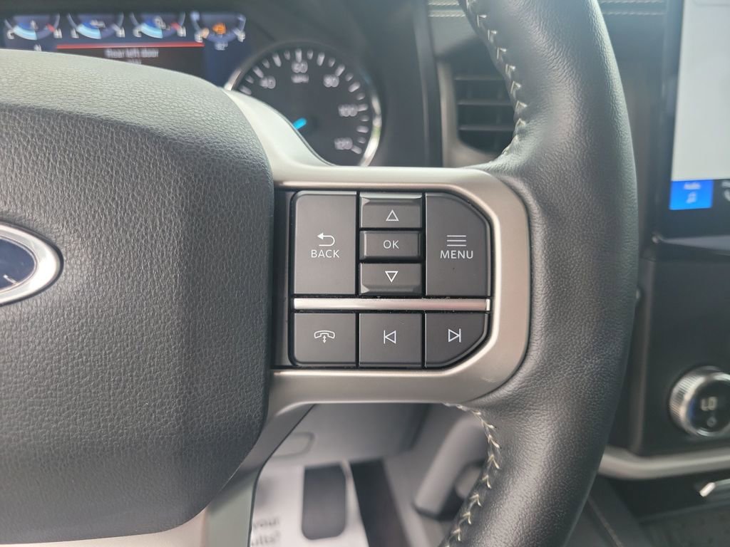 Used 2023 Ford Expedition XLT RWD image 25