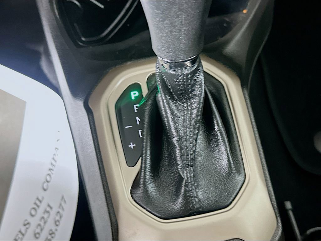 Used 2017 Jeep Renegade Sport w/ Power & Air Group image 16