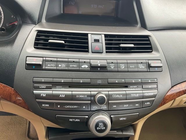 Used 2011 Honda Accord EX-L image 17