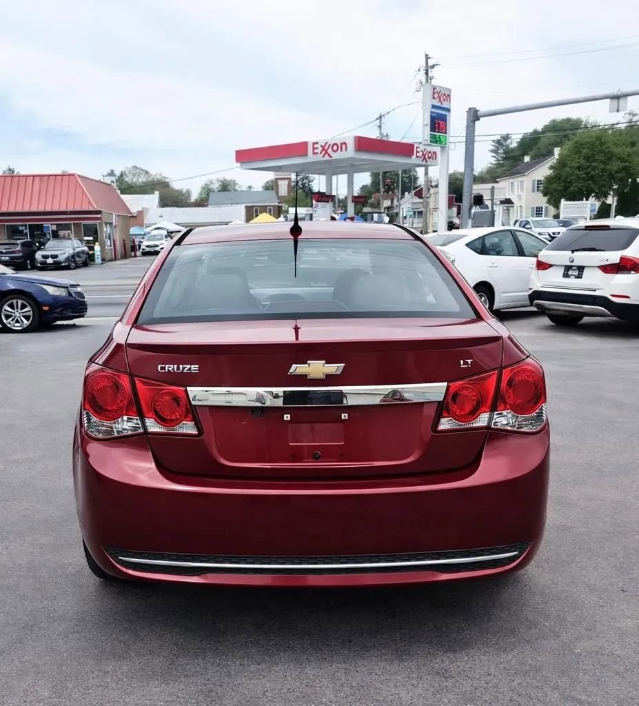 Used 2013 Chevrolet Cruze LT FWD image 4