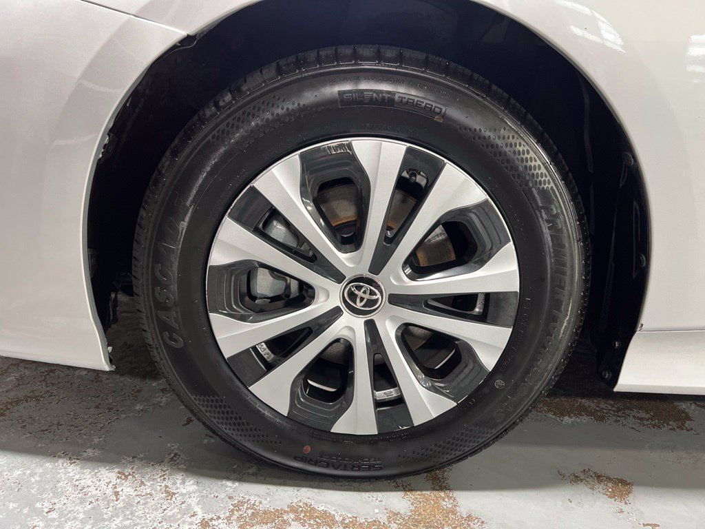 Certified 2021 Toyota Prius Prime XLE FWD image 9