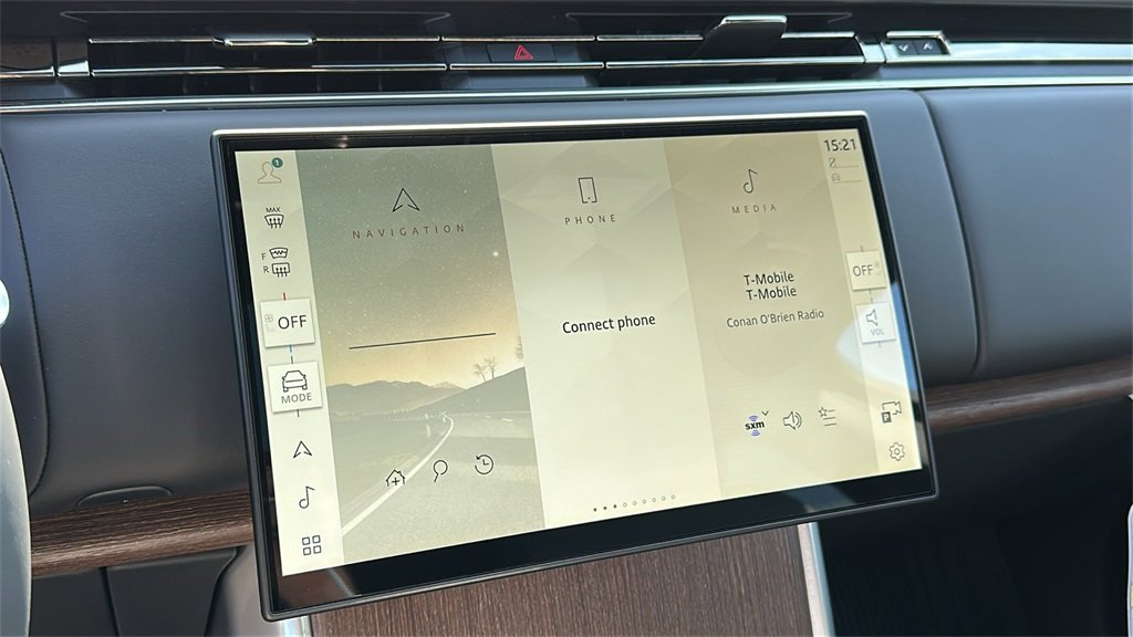 New 2025 Land Rover Range Rover SE image 17