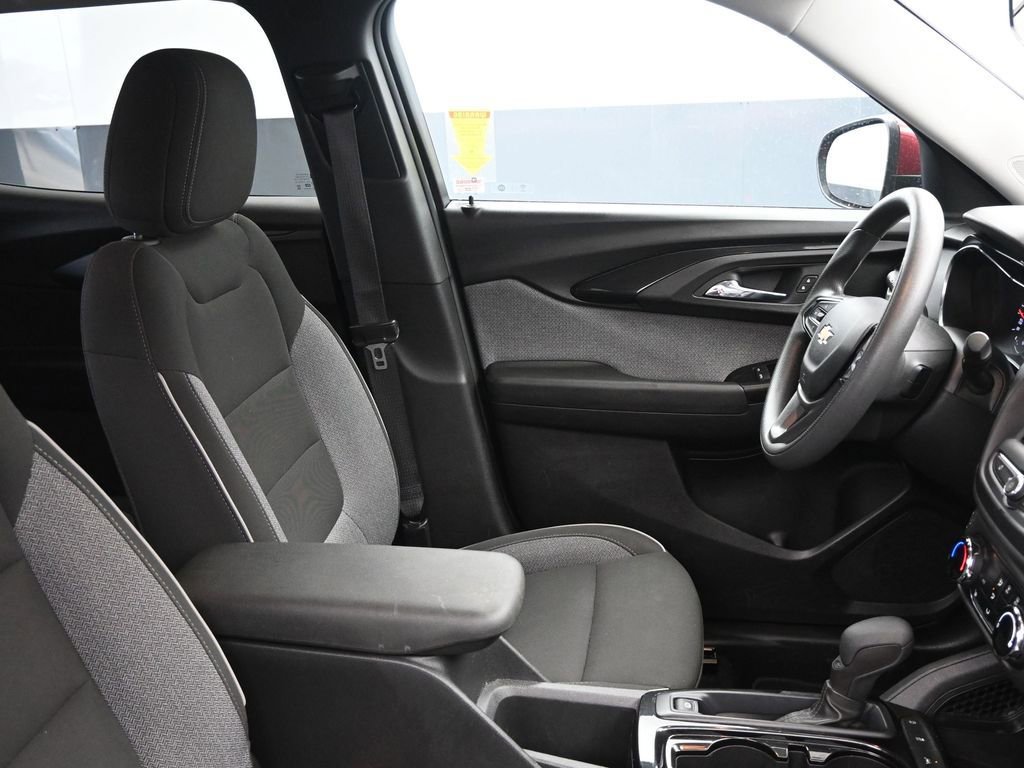 Used 2023 Chevrolet TrailBlazer LT image 14
