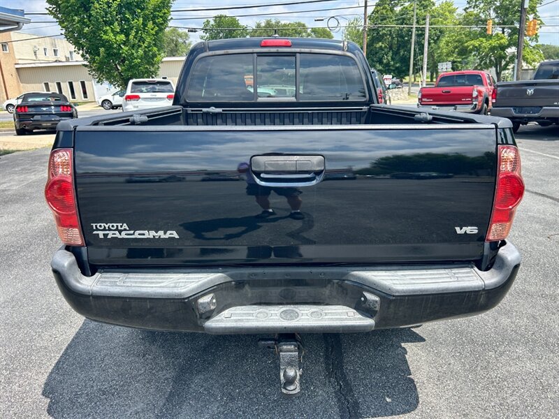 Used 2015 Toyota Tacoma 4x4 Access Cab V6 image 4