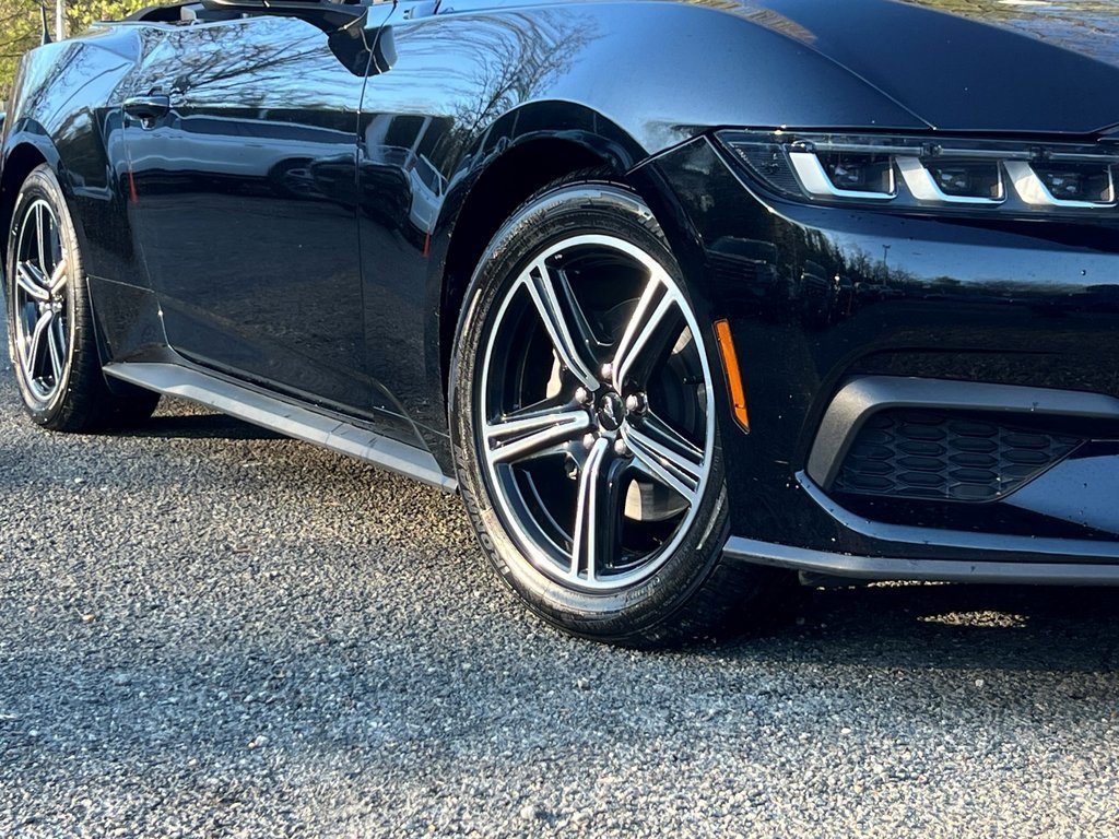 Used 2024 Ford Mustang Premium image 29