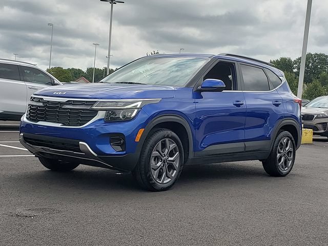 Certified 2024 Kia Seltos S AWD/4WD image 2