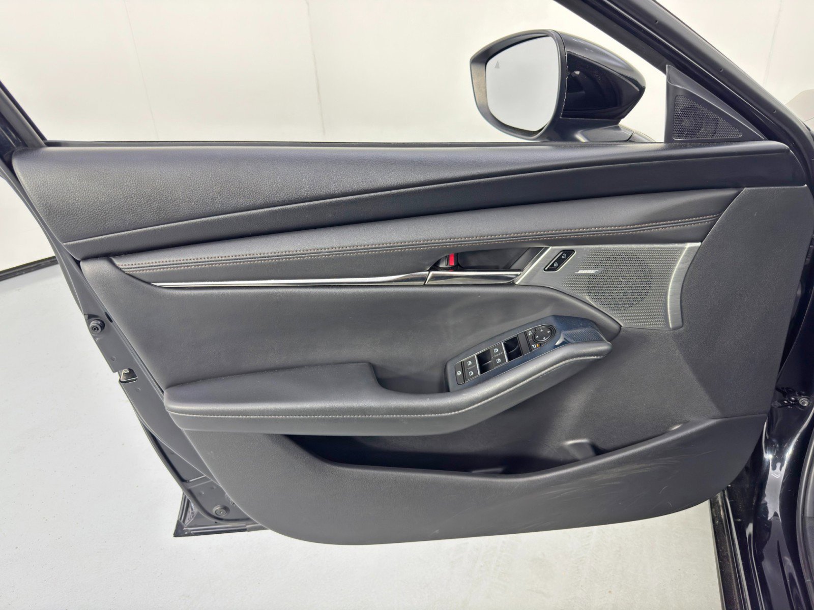 Used 2019 MAZDA MAZDA3 Sedan w/ Preferred Package image 37